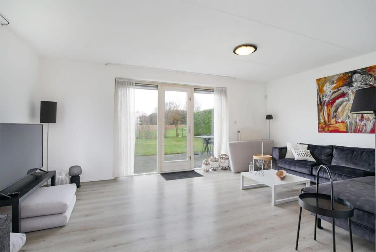 Heerlijk 6-persoons Vakantiehuis Op Loop Afstand Van Het Strand - Zwin 112 Vakantiehuis Breskens